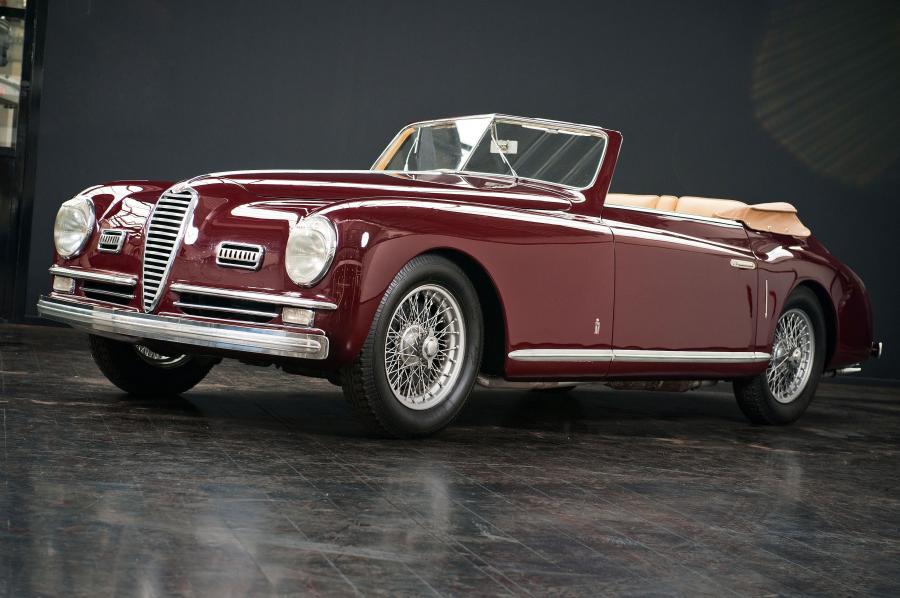  Alfa Romeo 6C 2500 Sport Cabriolet 1948 года  (фото 7 из 31)